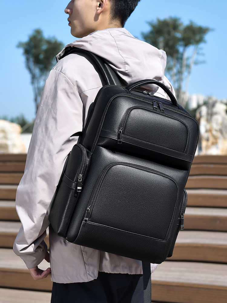 Męski plecak modowy ze skóry P – Laptop Backpack 15.6 recenzja i cena
